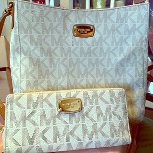 Michael Kors Purse & Matching Wallet